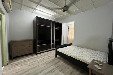 Indah court apartment Likas Level 4