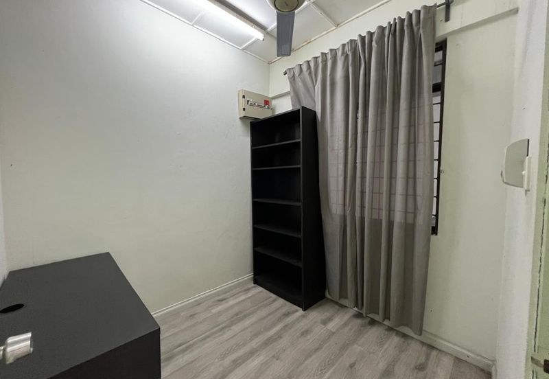 Indah court apartment Likas Level 4