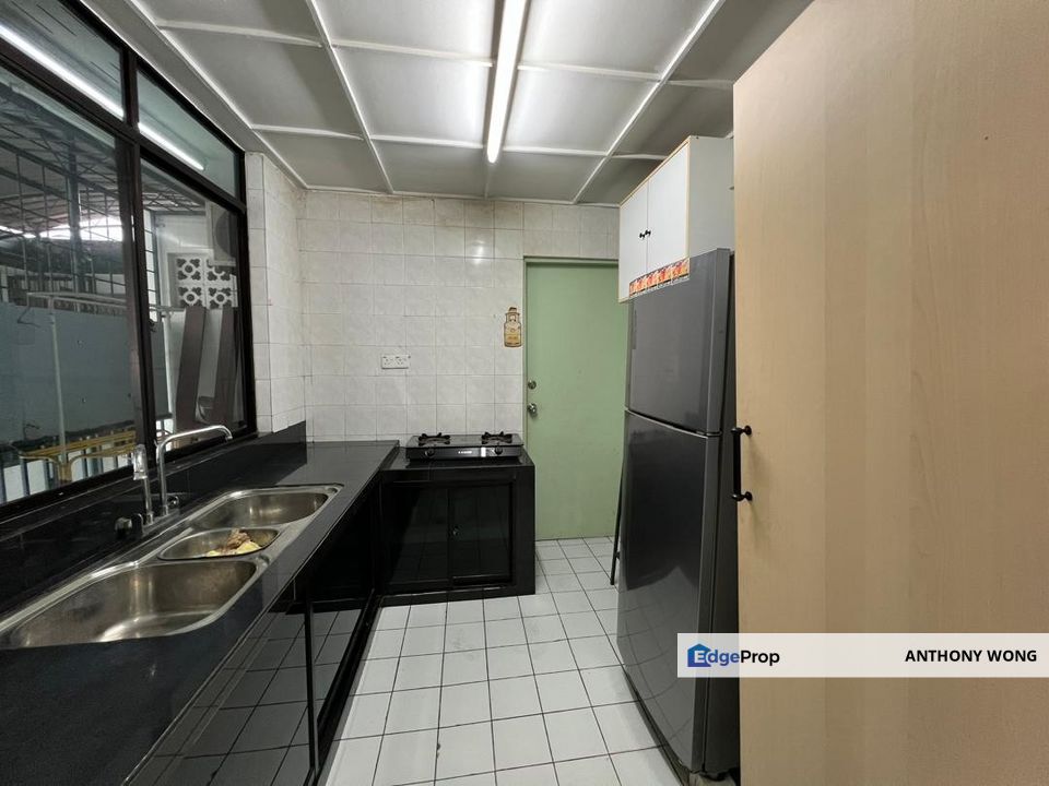 Indah court apartment Likas Level 4, Sabah, Likas