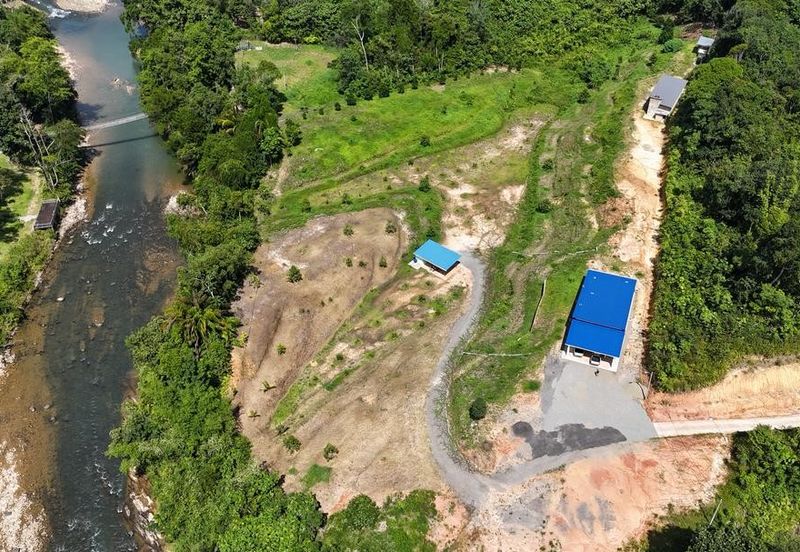 Kinarut land with house and fruit trees