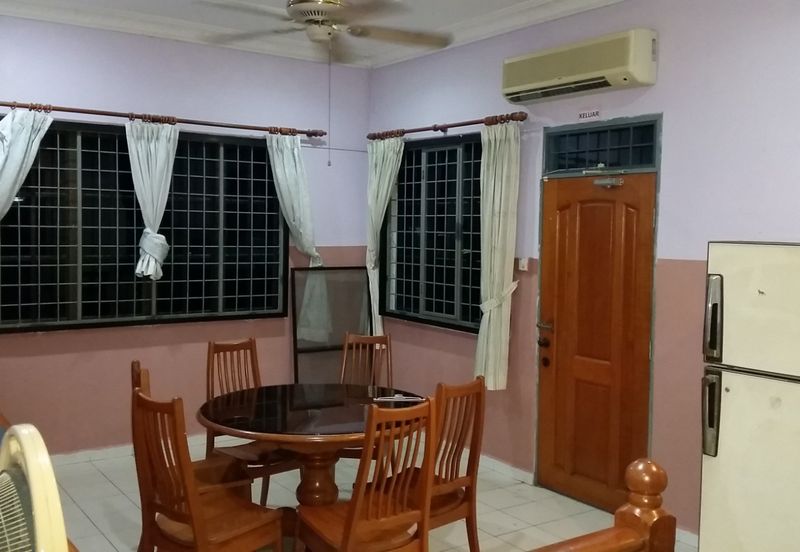 Single Storey Bungalow NT Land 