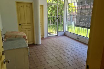 Taman Aman 2 Iramanis Semi Detached