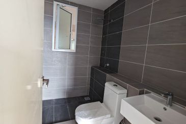 Skymillion Residence Condominium for sale