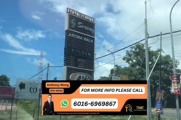 Papar Square shoplot Ground or 1st floor