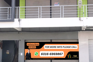 Papar Square shoplot Ground or 1st floor