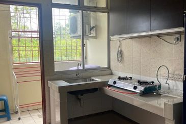 Angkasa Apartment Menggatal Tingkat bawah untuk disewa