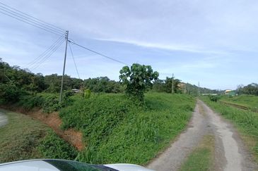 Pulutan menggatal Residential land for sale