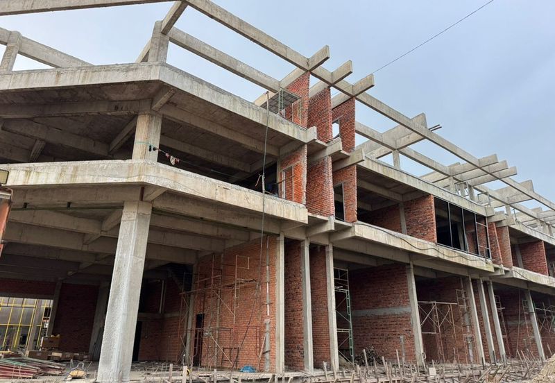 The Gallery Industrial Estate Kolombong