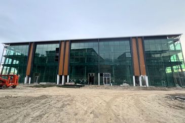 The Gallery Industrial Estate Kolombong