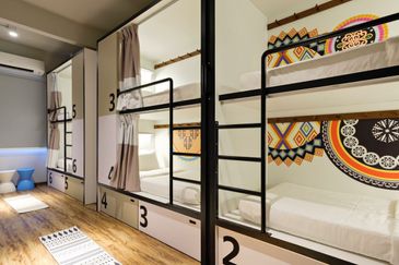 Hotel in Bandaran berjaya kota kinabalu for sale