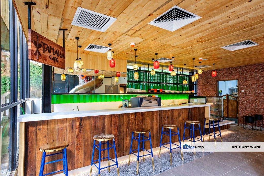 Hotel in Bandaran berjaya kota kinabalu for sale, Sabah, Kota Kinabalu