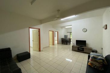 Taman Penampang Apartment Block D for sale