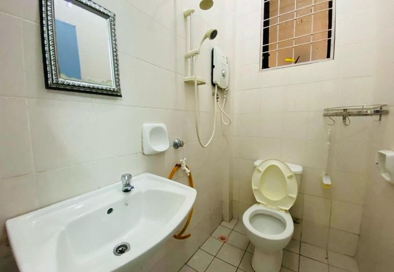 Taman Penampang Apartment Block D for sale