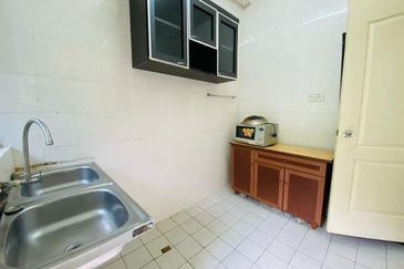Taman Penampang Apartment Block D for sale