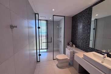 Penisula Aris Tower Kota Kinabalu seafront Commercial unit