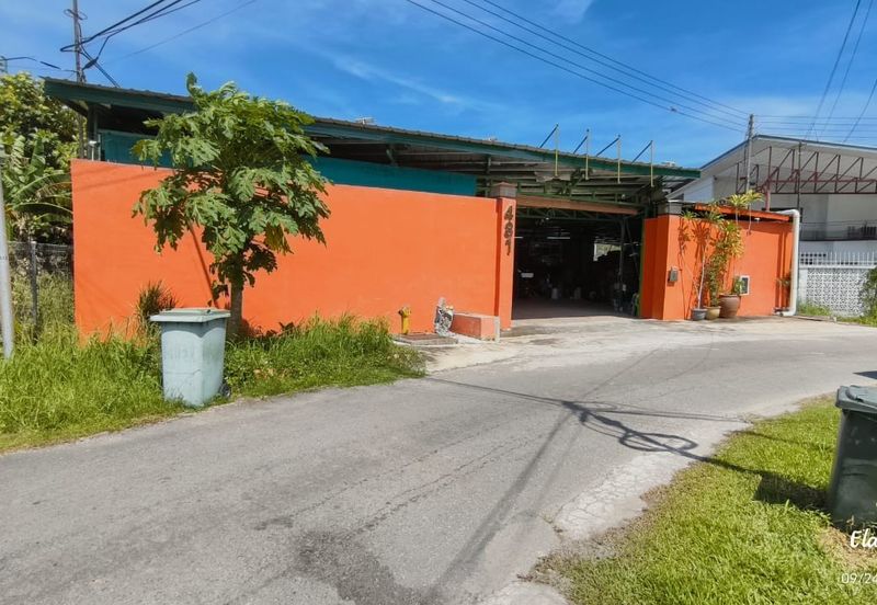 Taman sang kancil Karanungsing Warehouse