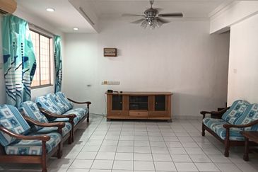 Taman Fantasi Double Storey Likas CL999