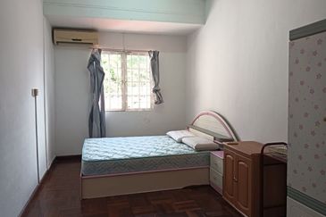 Taman Fantasi Double Storey Likas CL999