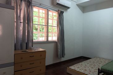Taman Fantasi Double Storey Likas CL999