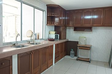 Taman Fantasi Double Storey Likas CL999