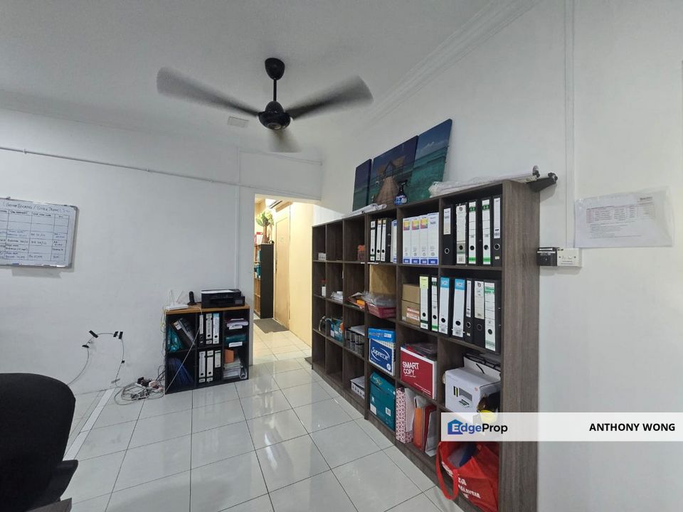 Kepayan Perdana Shoplot , Sabah, Penampang