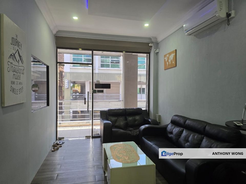 Kepayan Perdana Shoplot , Sabah, Penampang