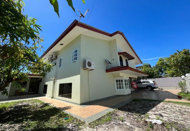 Taman Tuaran Likas Detached house