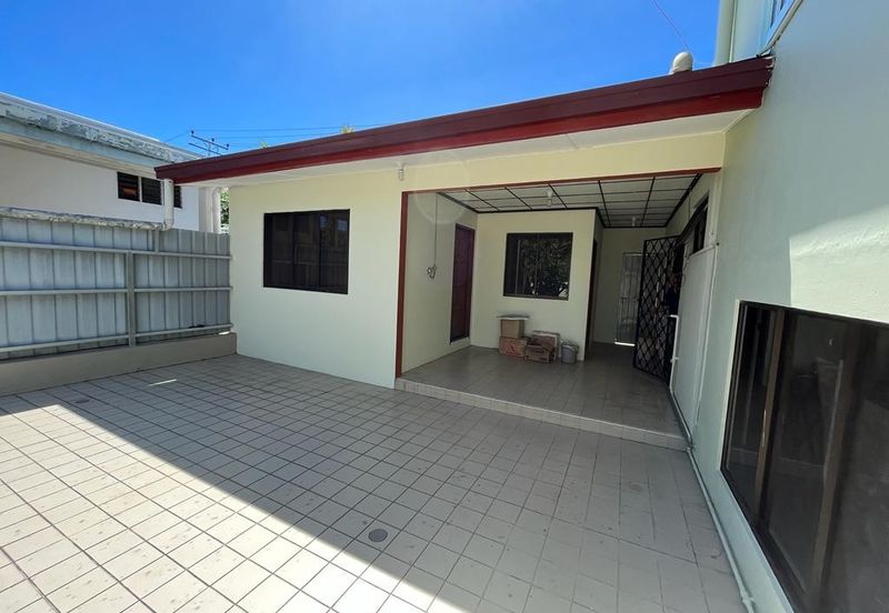 Taman Tuaran Likas Detached house