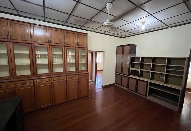 Taman Tuaran Likas Detached house