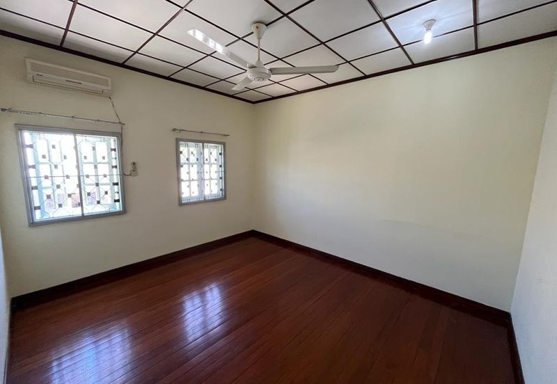 Taman Tuaran Likas Detached house