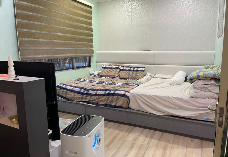 Taman Kemanyan Double Storey Corner Kolombong