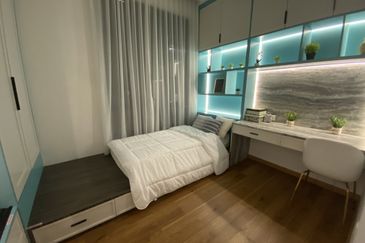 The Logg -  SHOREA EXCEUTIVE SUITES