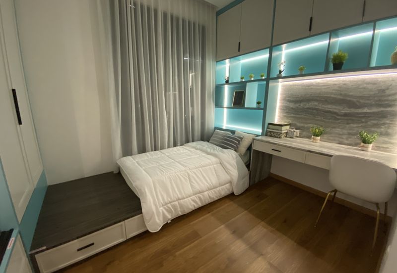 The Logg -  SHOREA EXCEUTIVE SUITES