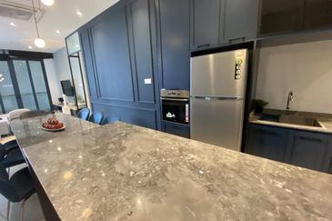 The Logg -  SHOREA EXCEUTIVE SUITES