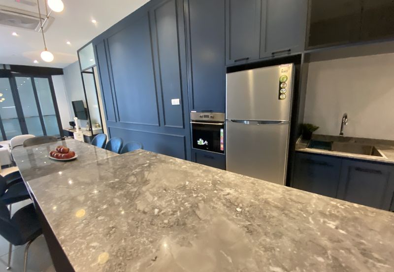 The Logg -  SHOREA EXCEUTIVE SUITES