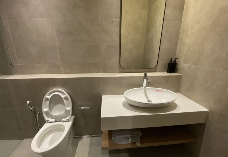 The Logg -  SHOREA EXCEUTIVE SUITES