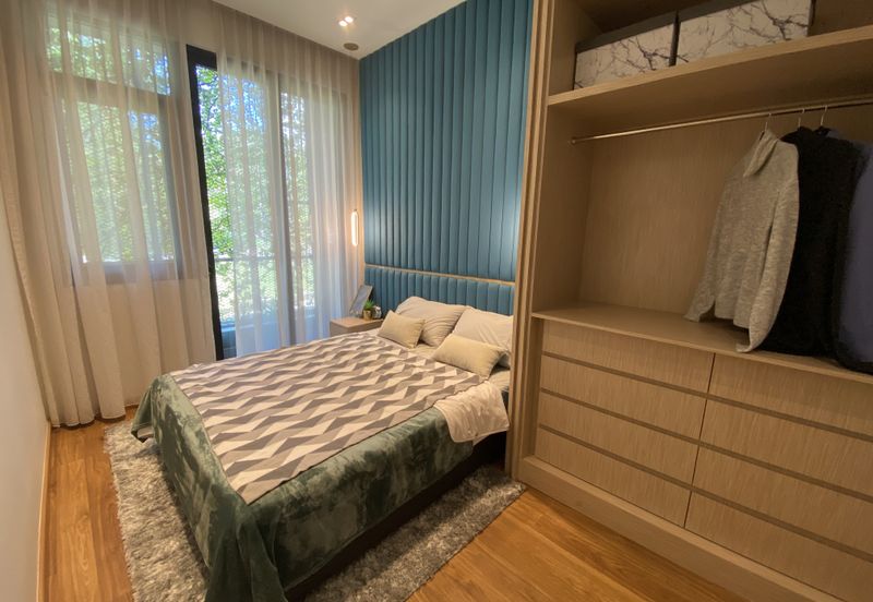 The Logg -  SHOREA EXCEUTIVE SUITES