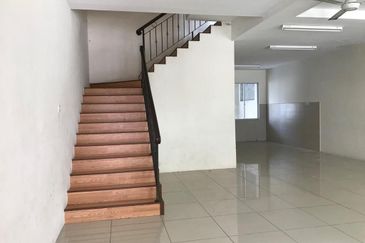 Taman Bukit Hijau Double storey Inanam