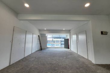 Suria Inanam Shoplot