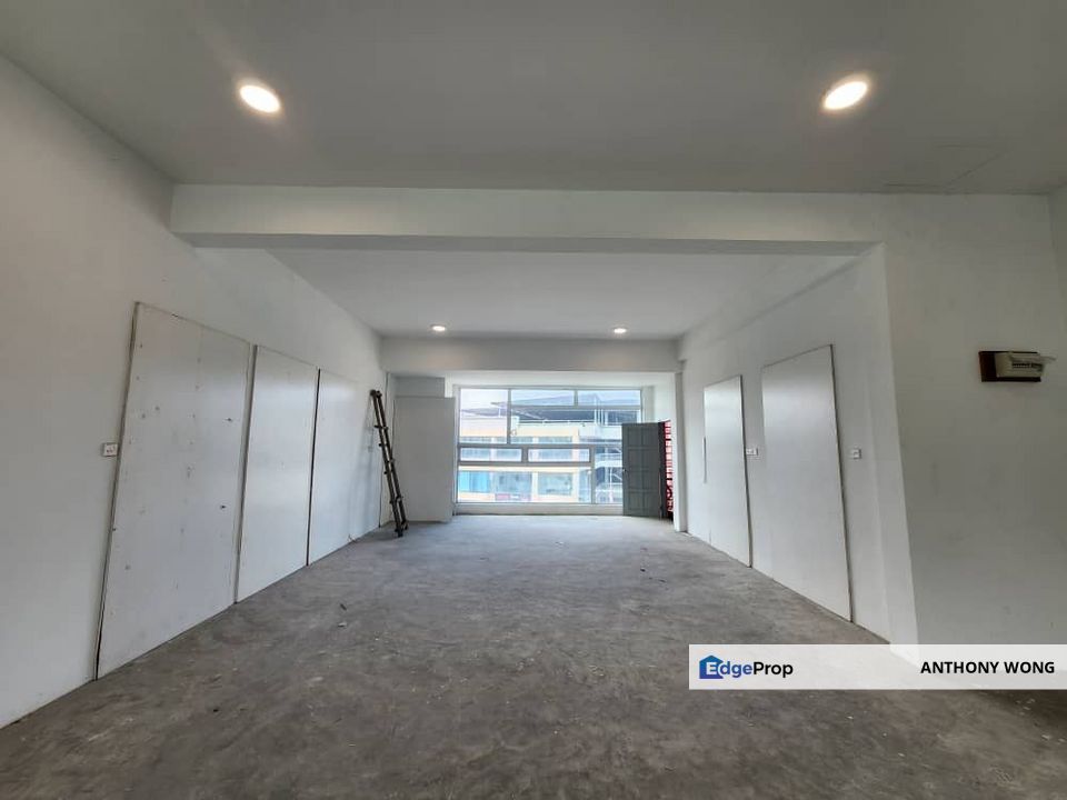 Suria Inanam Shoplot, Sabah, Inanam