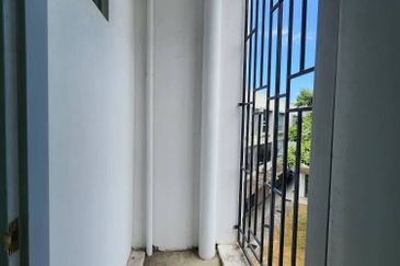 Suria Inanam Shoplot