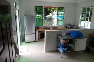 Kianson country heights Inanam Bungalow