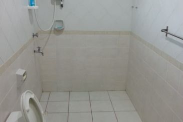 Kianson country heights Inanam Bungalow