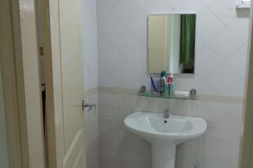 Kianson country heights Inanam Bungalow