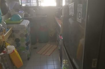 Regency Park Apartment