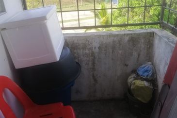 Regency Park Apartment