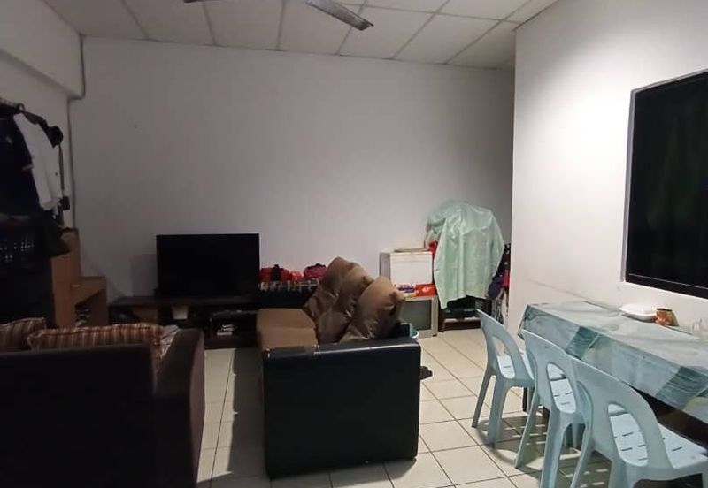 Taman Suria Shop Apartment
