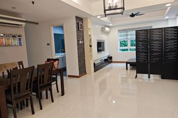 Kristal Condominium 3 bedroom 2 bathroom