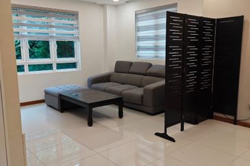 Kristal Condominium 3 bedroom 2 bathroom