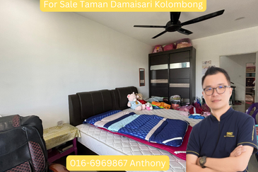 Taman Damaisari Kolombong Corner lot